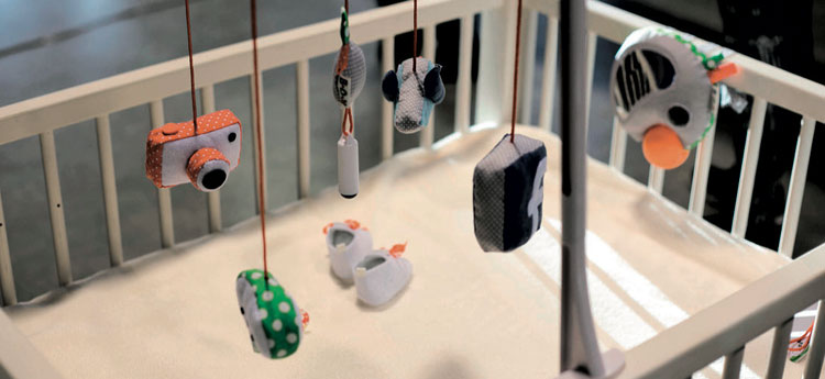 Le mobile connecté pour les bébés de Laura Cornet